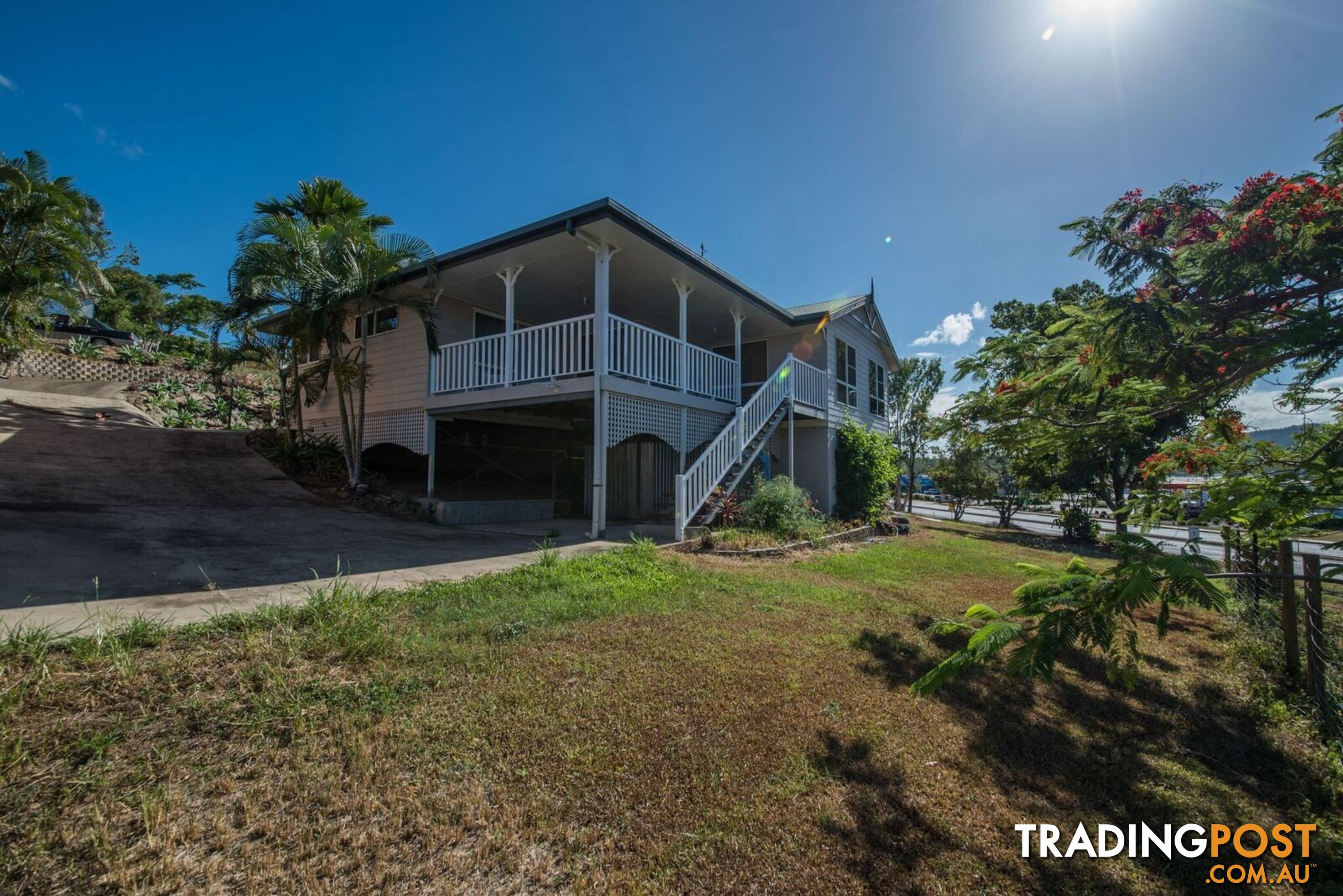 16 South Molle Boulevard CANNONVALE QLD 4802