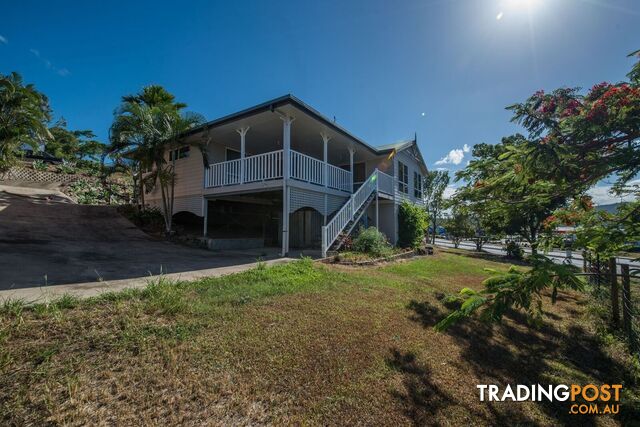 16 South Molle Boulevard CANNONVALE QLD 4802