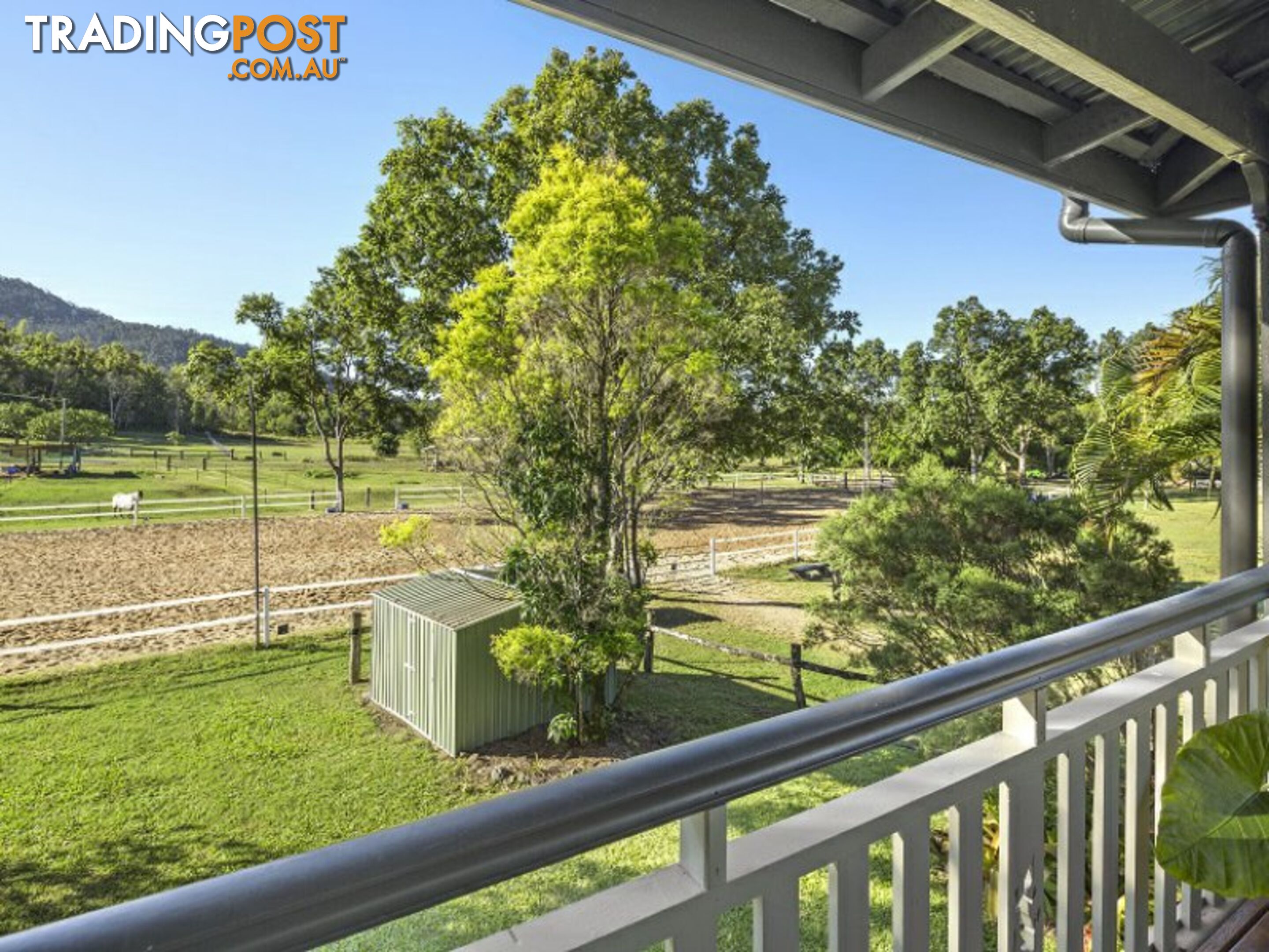 18 Moon Crescent SUGARLOAF QLD 4800