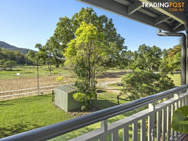 18 Moon Crescent SUGARLOAF QLD 4800