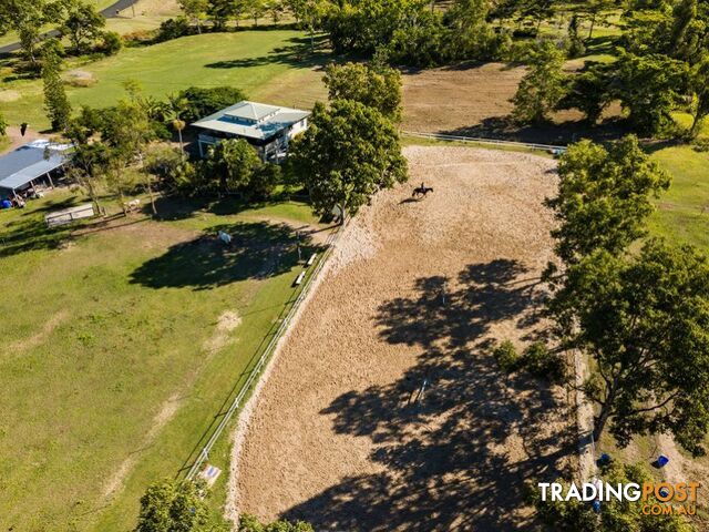 18 Moon Crescent SUGARLOAF QLD 4800