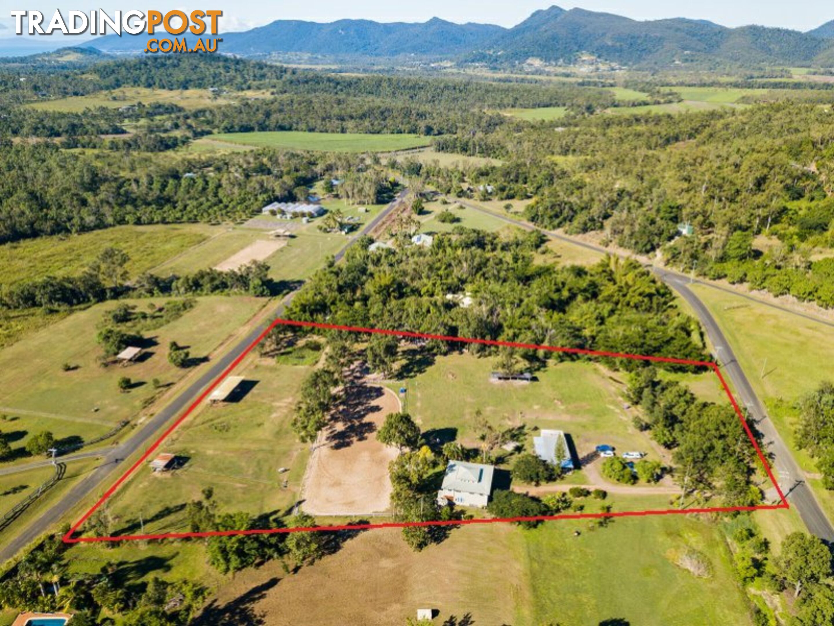 18 Moon Crescent SUGARLOAF QLD 4800