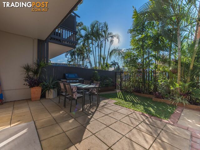 3/5 Pleasant Drive CANNONVALE QLD 4802