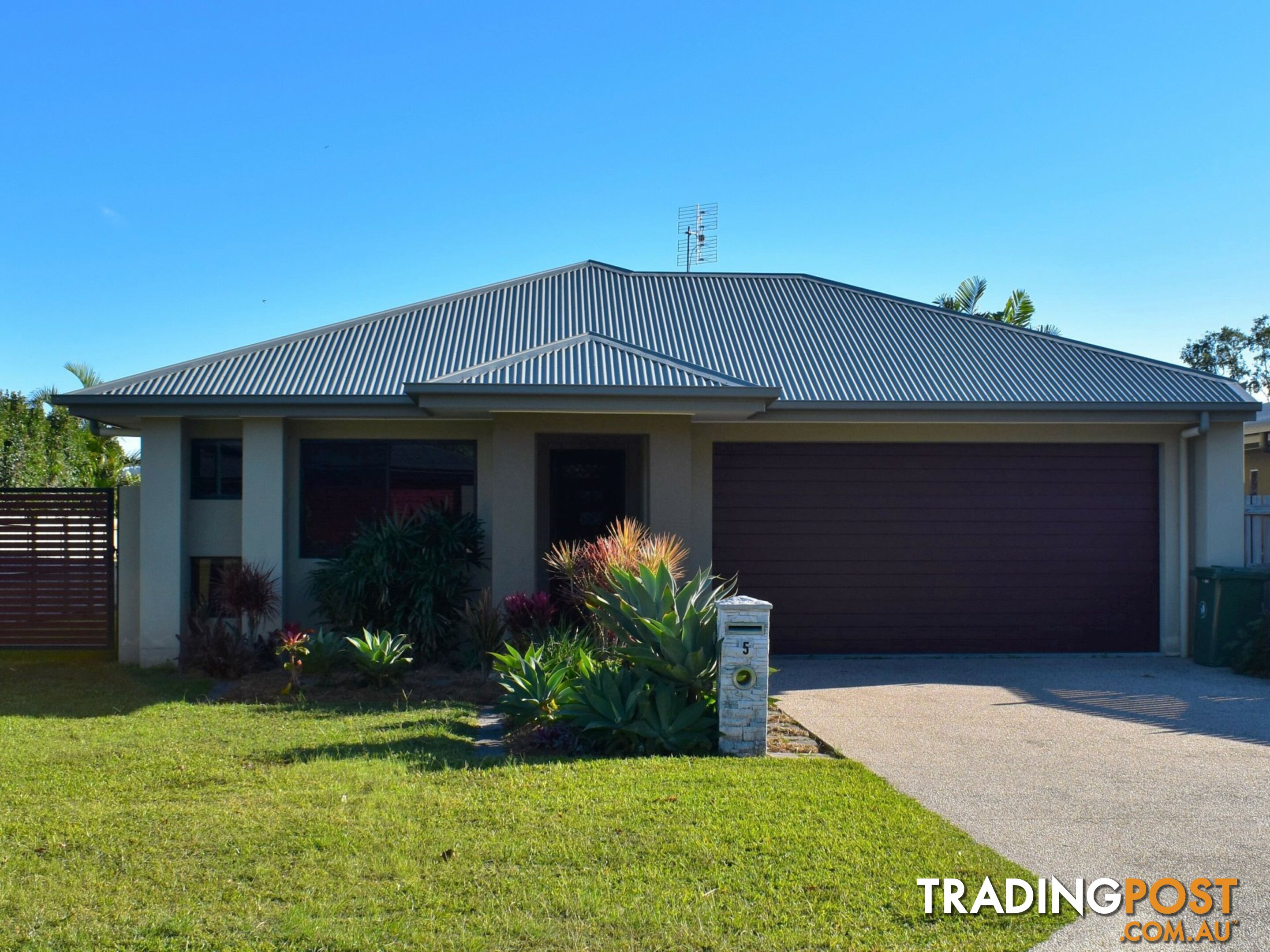 5 Twin Creek Court CANNONVALE QLD 4802