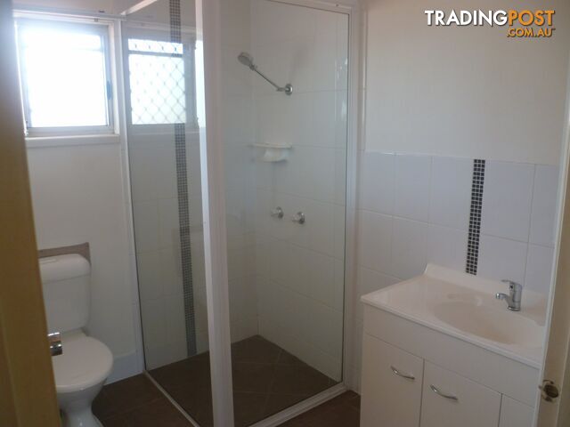 Unit 5/2 Railway Street GLADSTONE CENTRAL QLD 4680