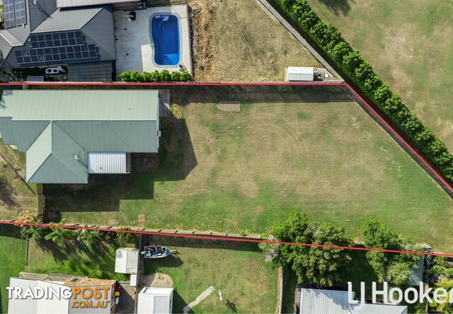 4 Dickinson Road NEW AUCKLAND QLD 4680