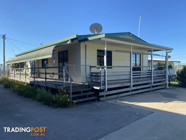 3 Walsh Street SOUTH GLADSTONE QLD 4680