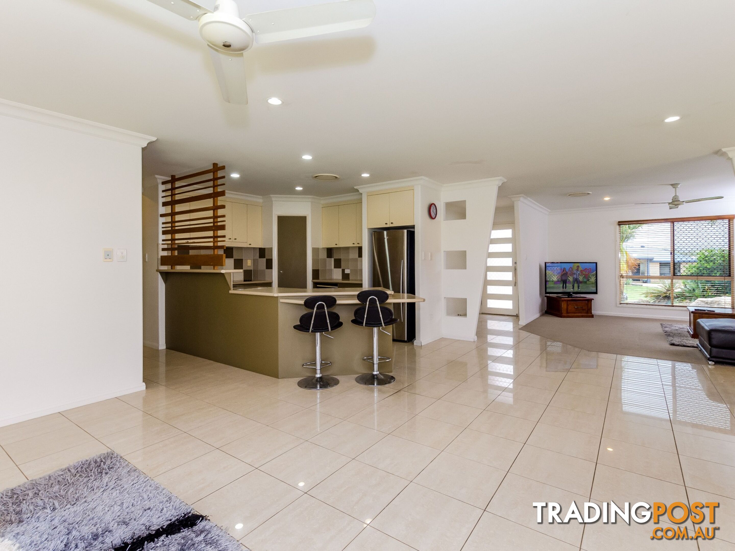 13 Dorinda Close CLINTON QLD 4680