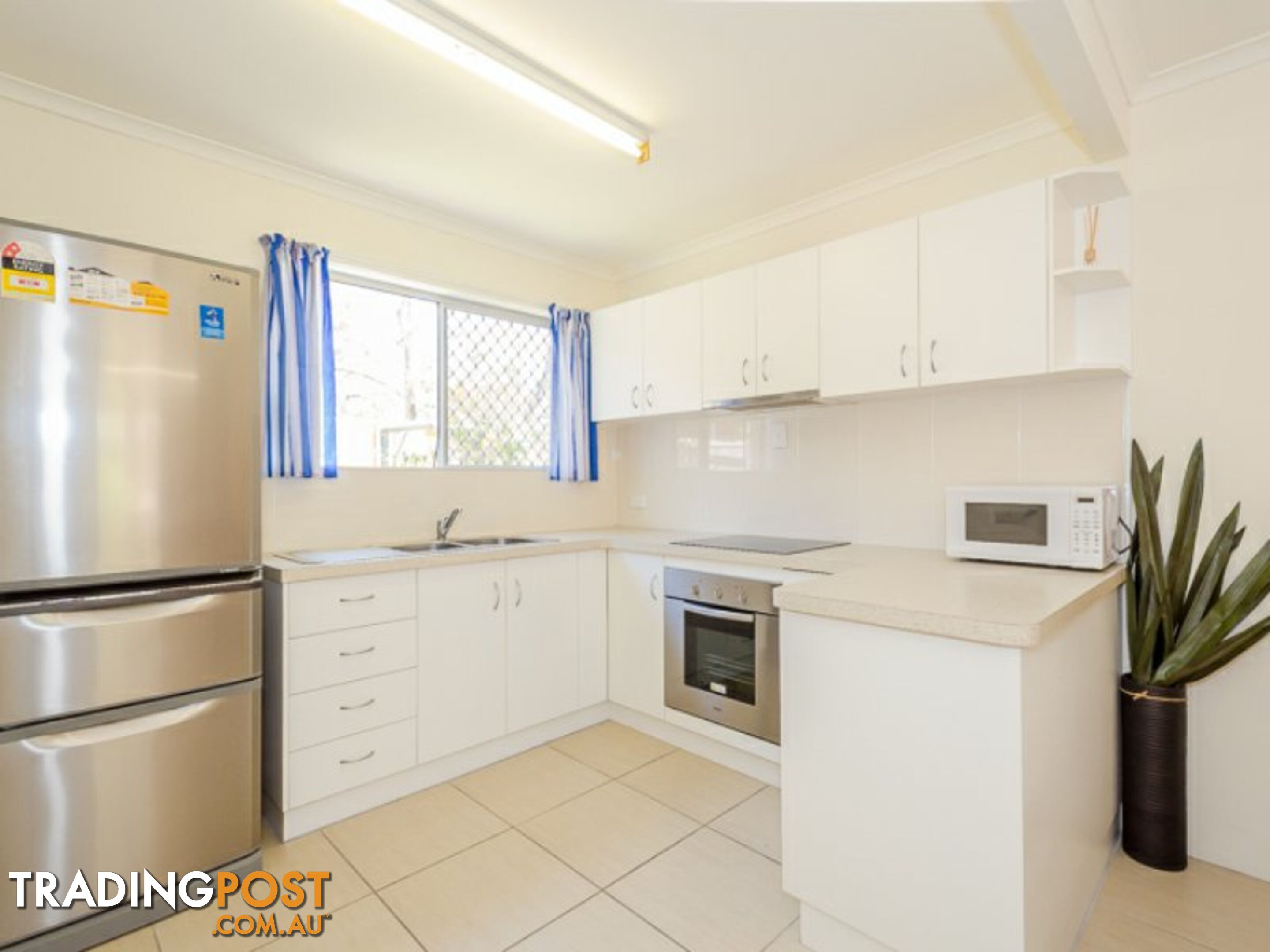 Unit 1-4/9 Cowan Close SOUTH GLADSTONE QLD 4680