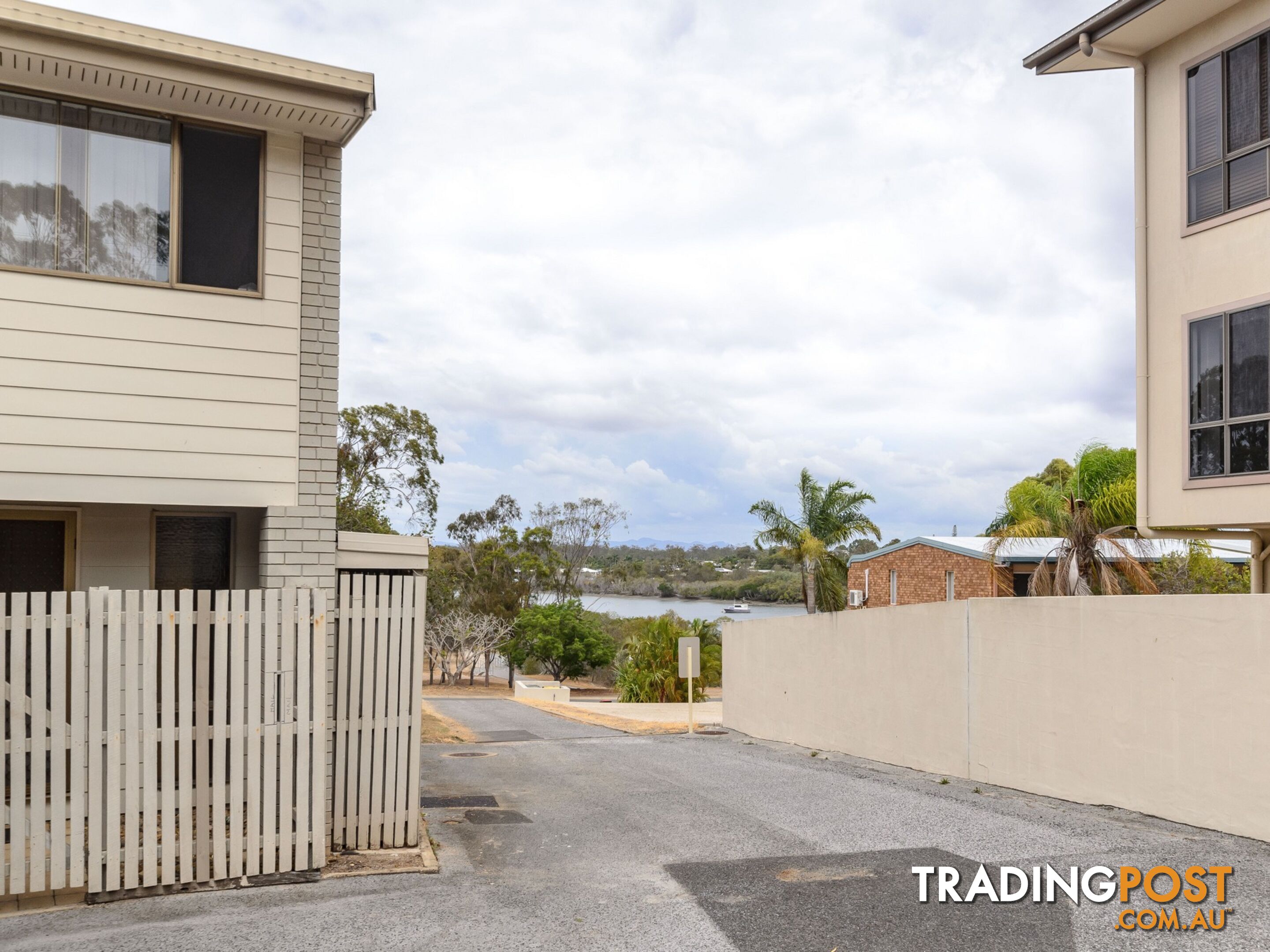 Unit 10/28 Parkside Street TANNUM SANDS QLD 4680