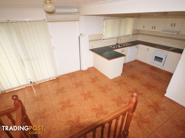 Unit 1/9-11 Rollo Street GLADSTONE CENTRAL QLD 4680