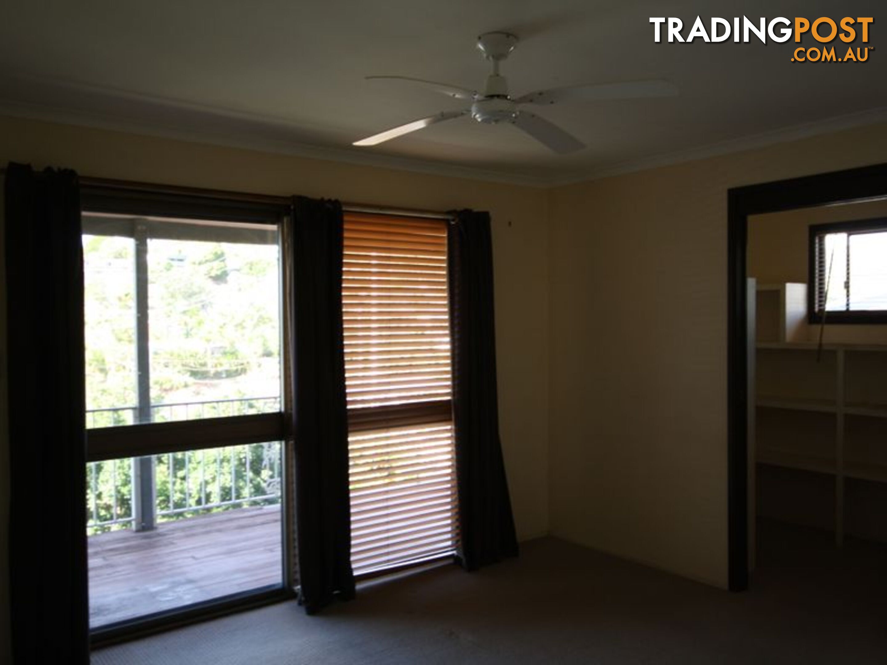 14 Far Street WEST GLADSTONE QLD 4680