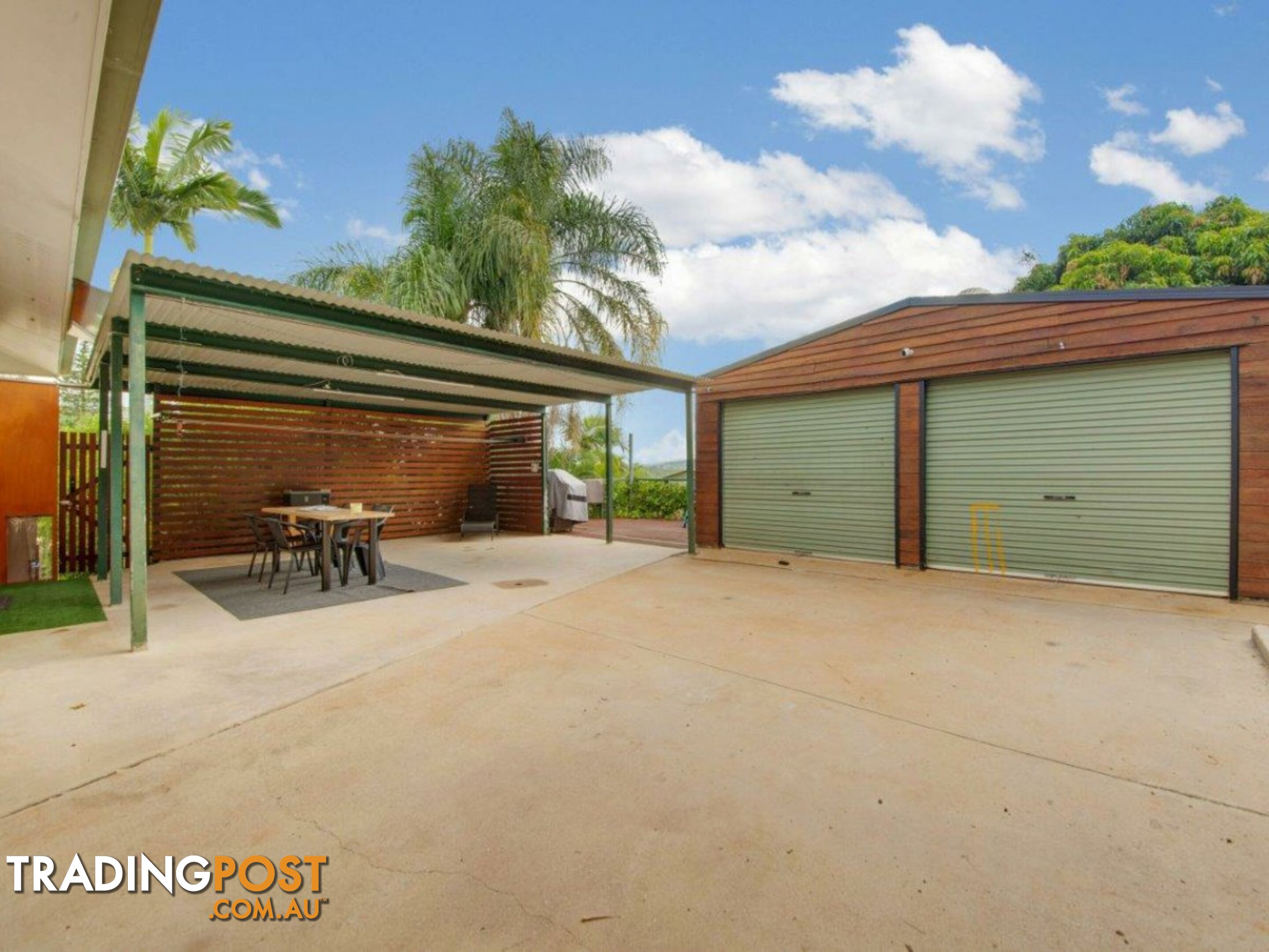 2 Lomas Street WEST GLADSTONE QLD 4680