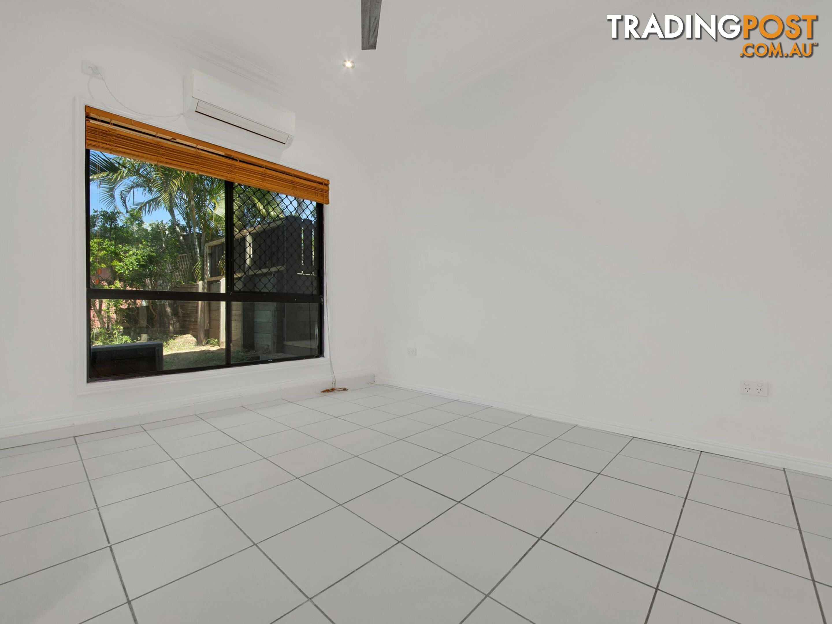 16b Walters Ave WEST GLADSTONE QLD 4680