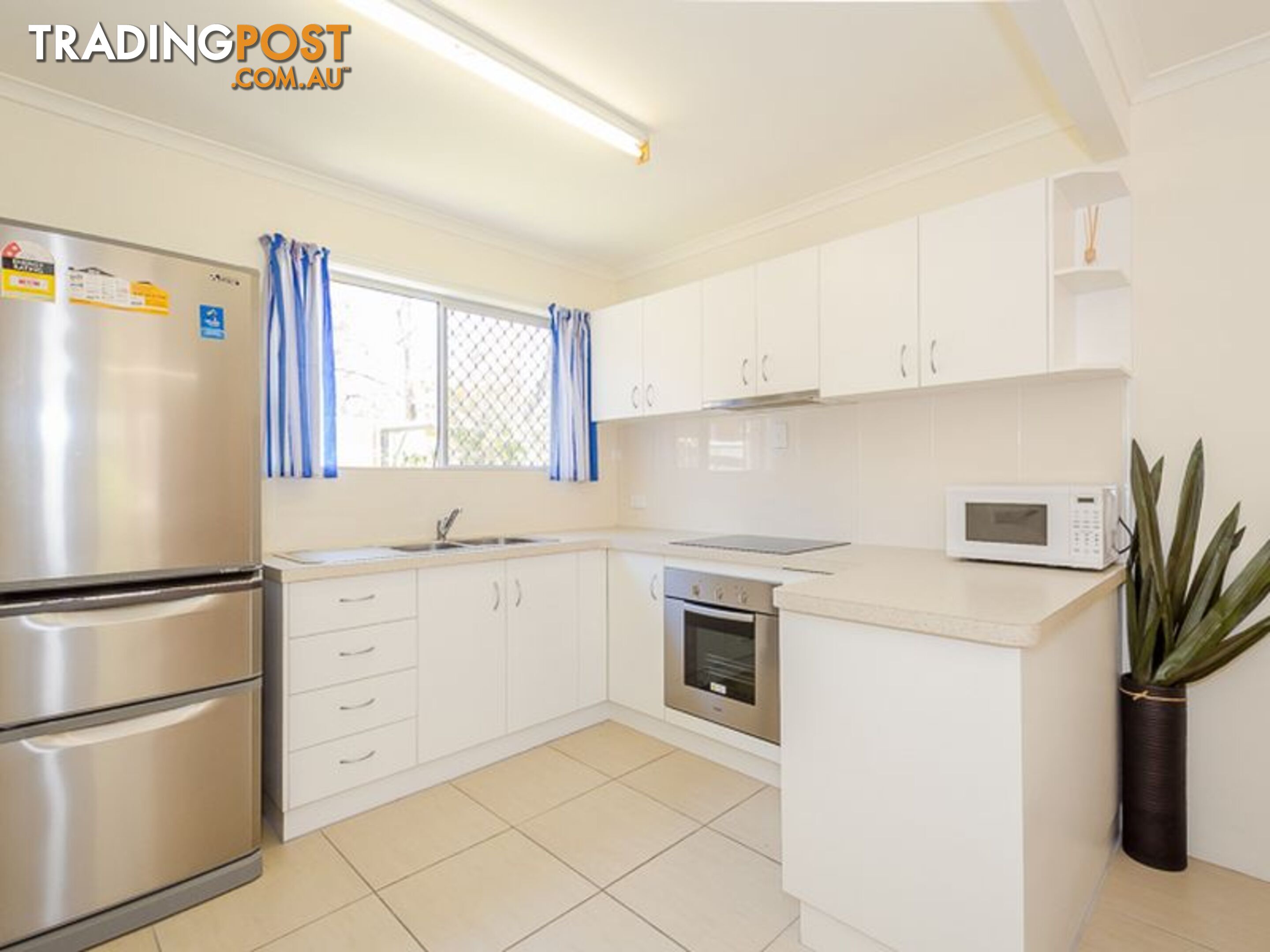 Unit 1/9 Cowan Close SOUTH GLADSTONE QLD 4680