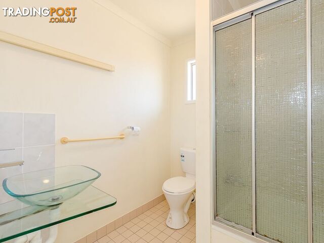 Unit 1/9 Cowan Close SOUTH GLADSTONE QLD 4680