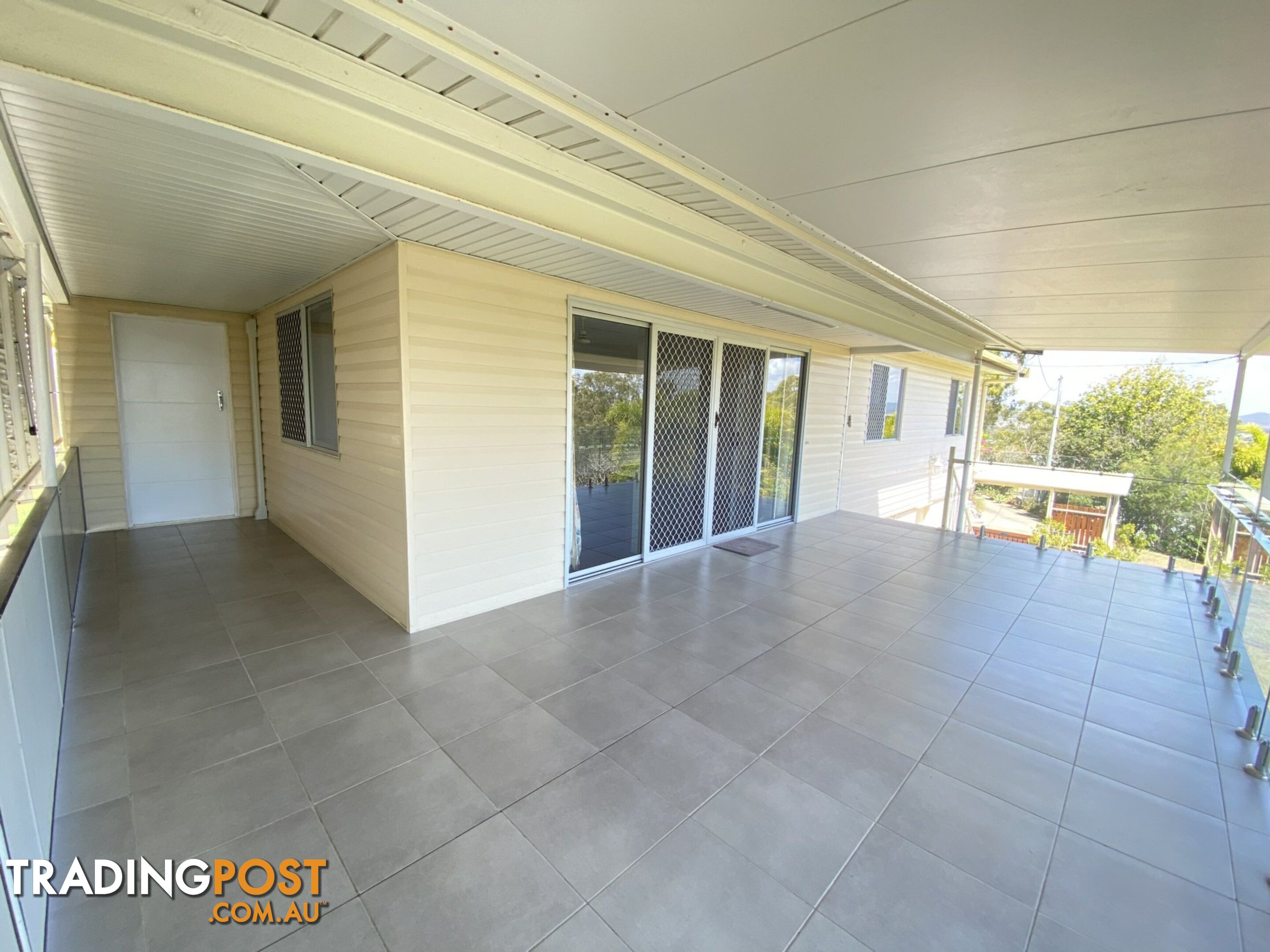 8 Matson Crescent WEST GLADSTONE QLD 4680