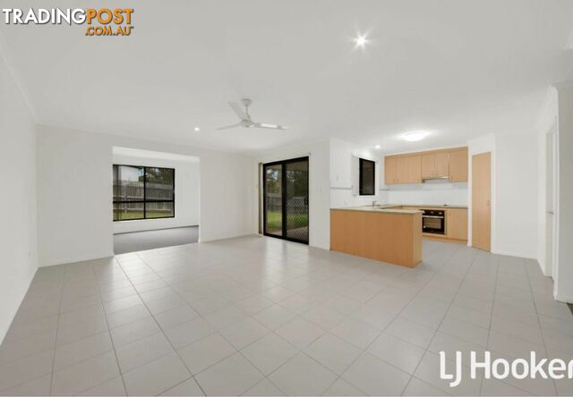 8 Skyline Drive NEW AUCKLAND QLD 4680