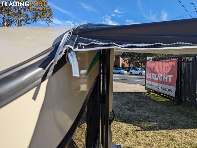 Dometic Solar Shade 260: Your Ultimate Awning Roof Solution - photo 5 of 20