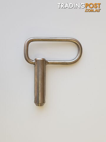Rear Tailgate Locking Pin