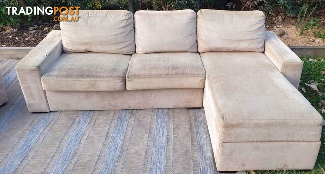 2 seater - 3 seater chaise - couches set