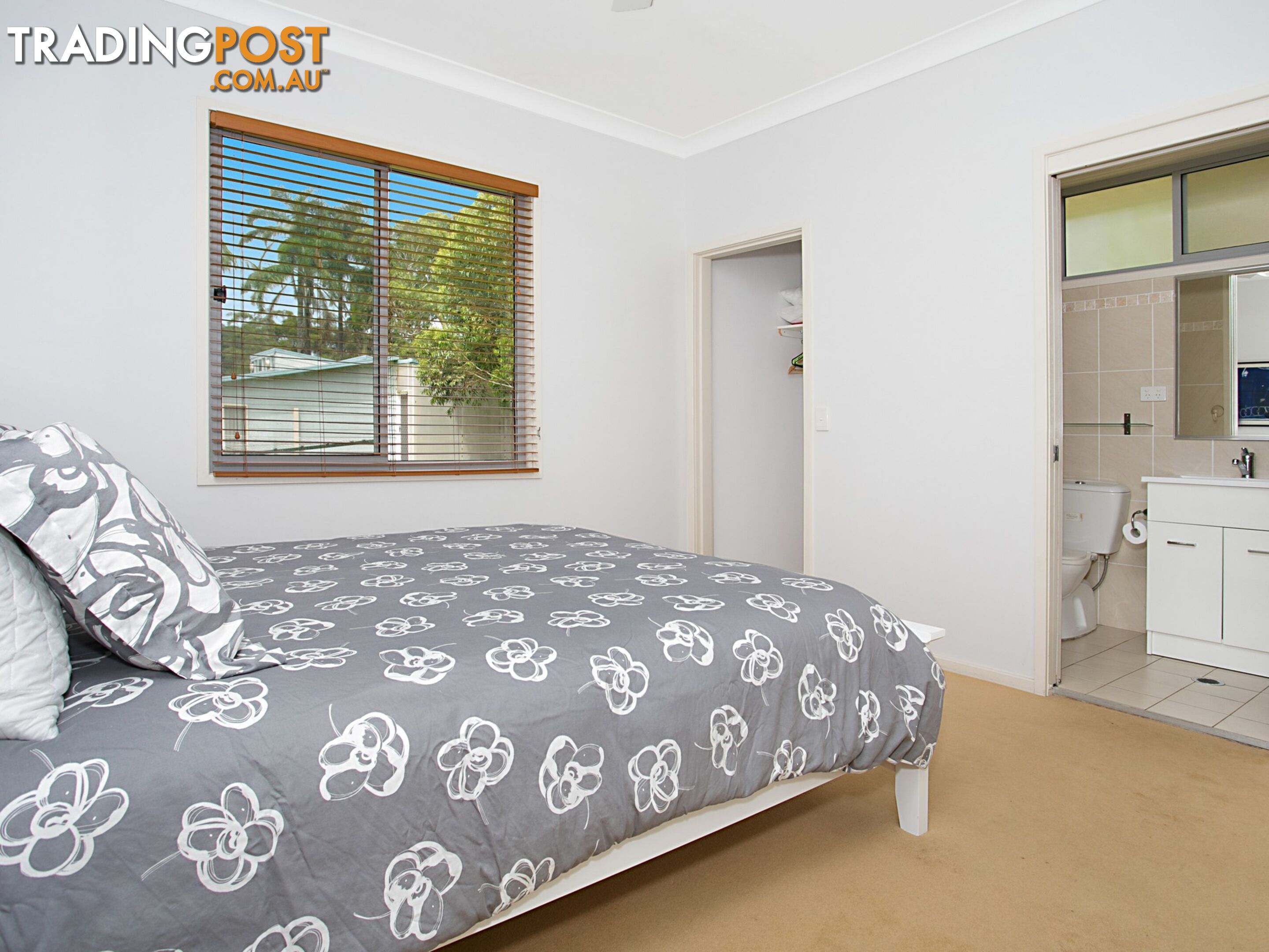 11 Russell Street HAWKS NEST NSW 2324