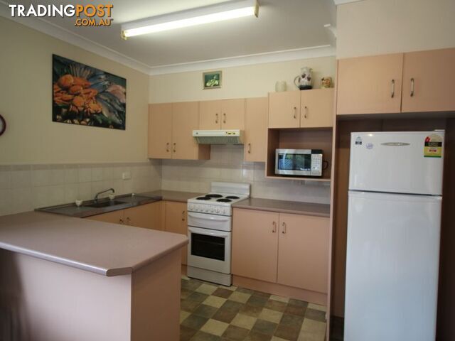 2/5 Beach Road HAWKS NEST NSW 2324