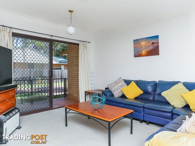 Unit 2/70 Mirreen Street HAWKS NEST NSW 2324