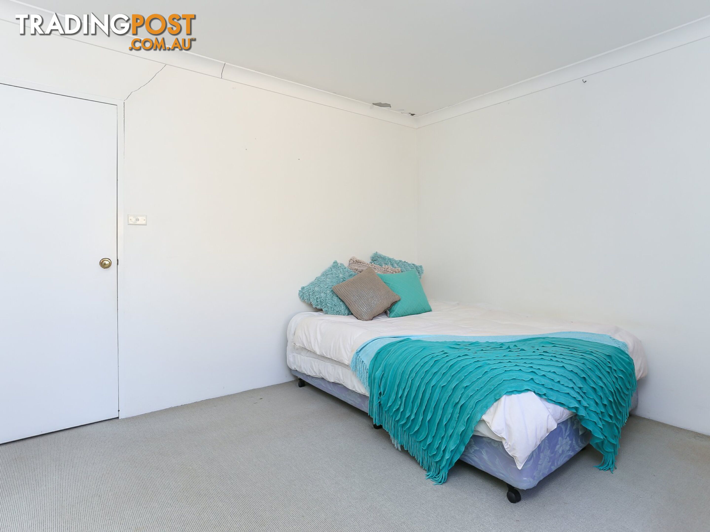 Unit 2/70 Mirreen Street HAWKS NEST NSW 2324