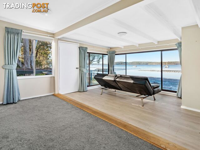 16 Cove Boulevard NORTH ARM COVE NSW 2324