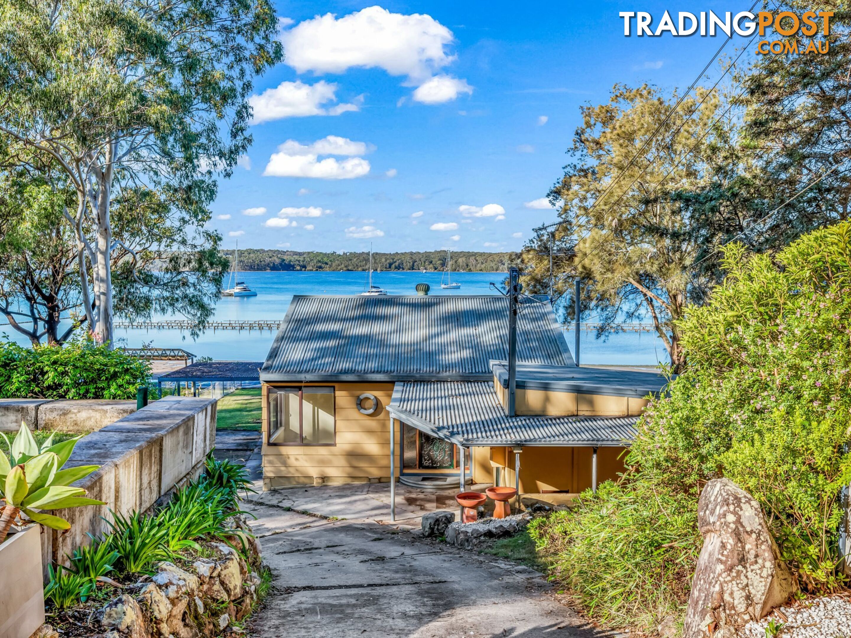 16 Cove Boulevard NORTH ARM COVE NSW 2324