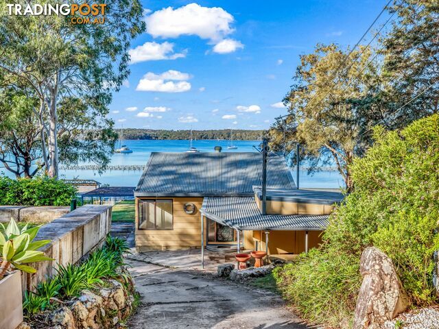 16 Cove Boulevard NORTH ARM COVE NSW 2324