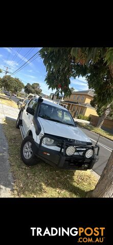 2013 Mitsubishi Triton GLX Ute Manual