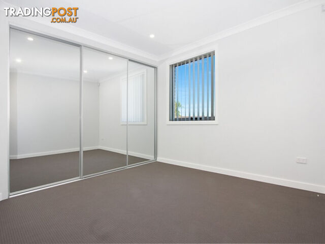 5/58-62 Fitzwilliam Road OLD TOONGABBIE NSW 2146 - photo 3 of 4