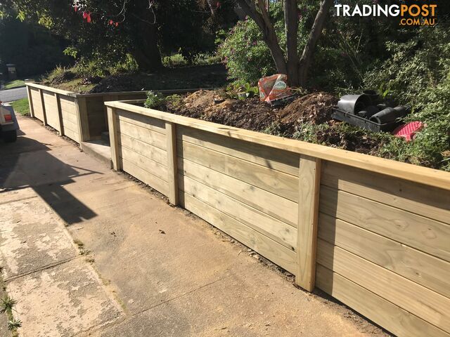 DISCOUNTED Easy to install Retaining wall panel 1800mm Length x 900mm High