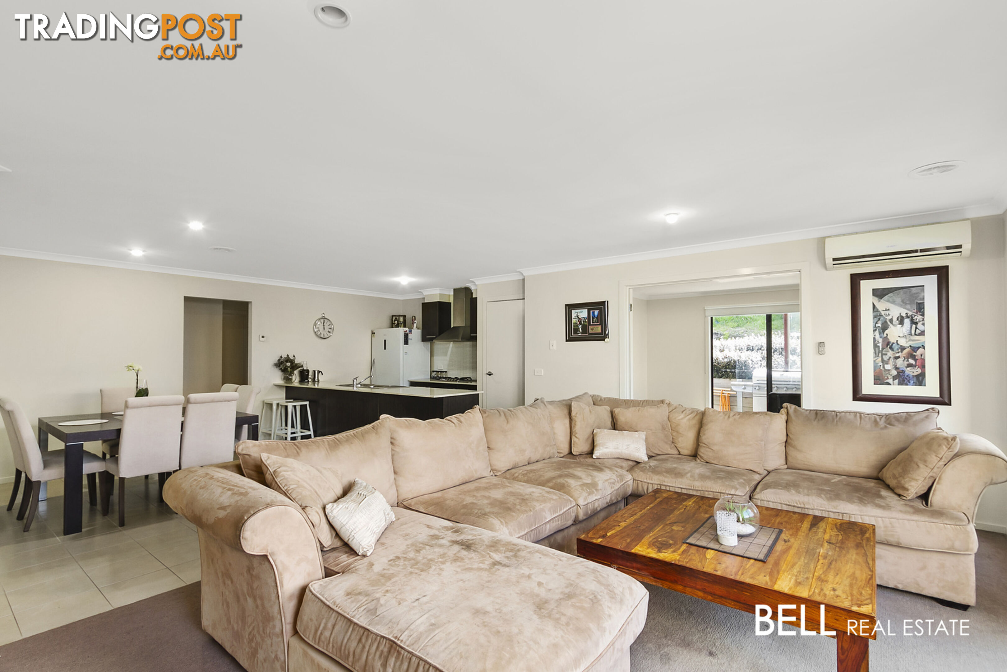 32 Victoria Place PAKENHAM VIC 3810