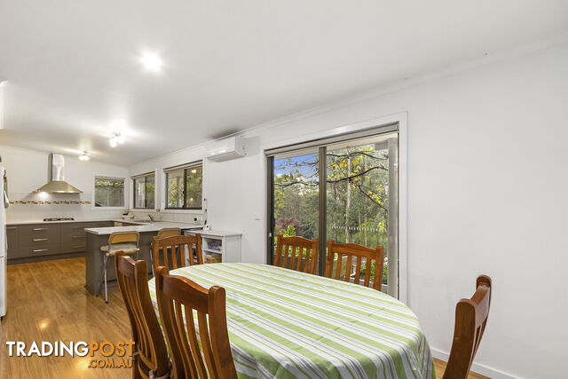 9 Brisbanes Road COCKATOO VIC 3781