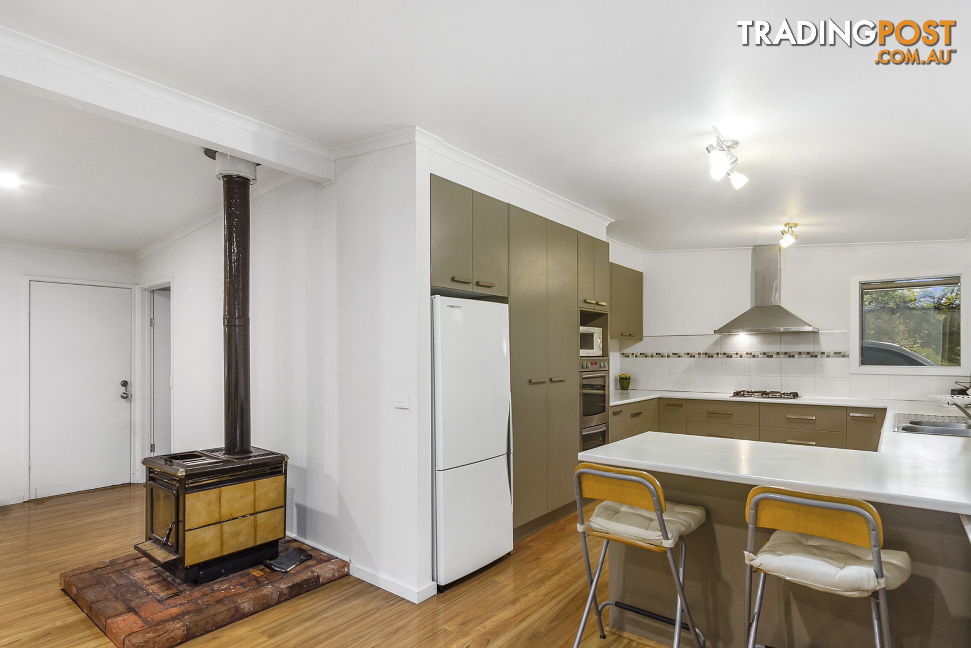 9 Brisbanes Road COCKATOO VIC 3781