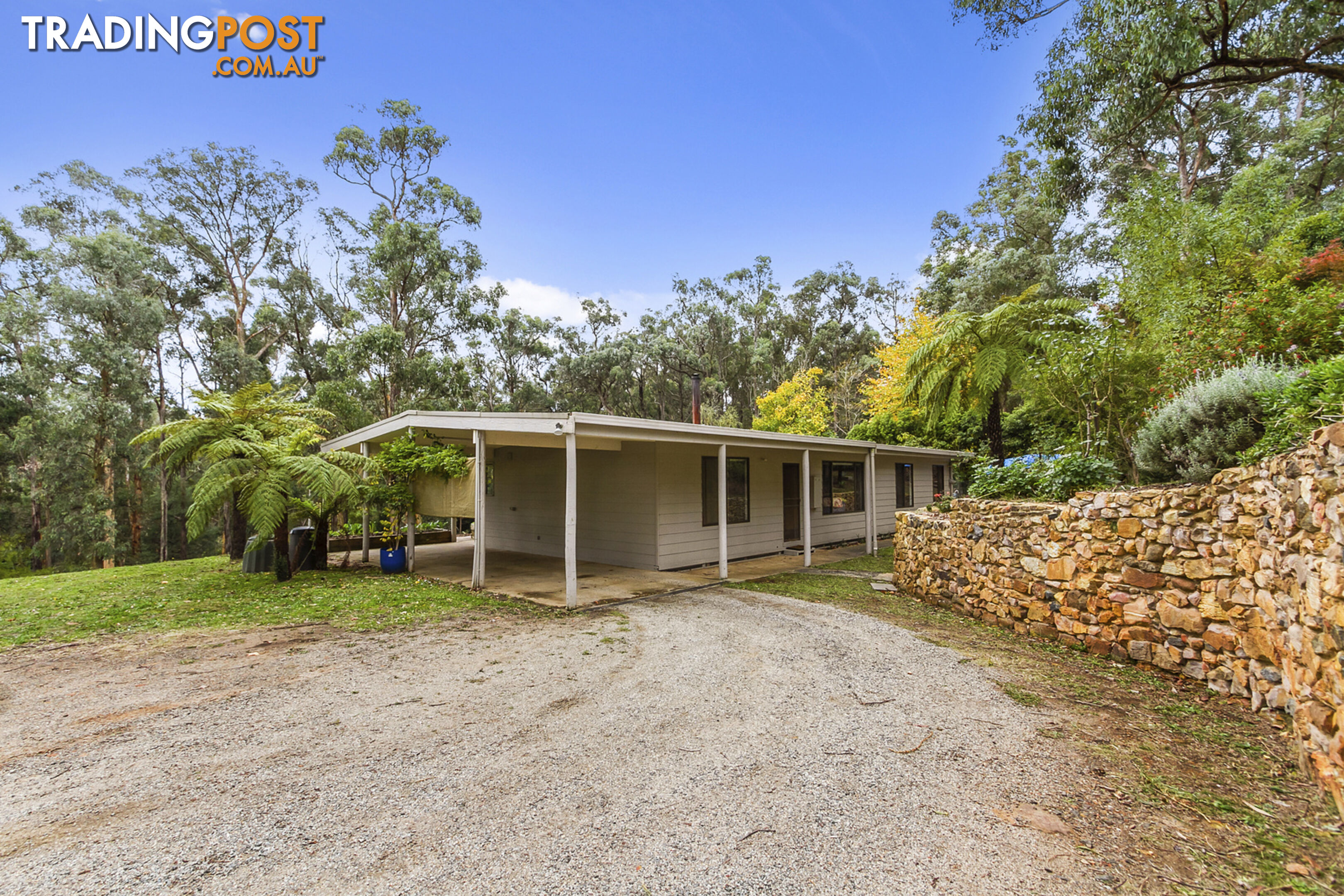 9 Brisbanes Road COCKATOO VIC 3781