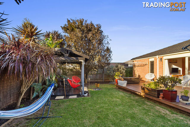 11 Tuileries Rise NARRE WARREN SOUTH VIC 3805