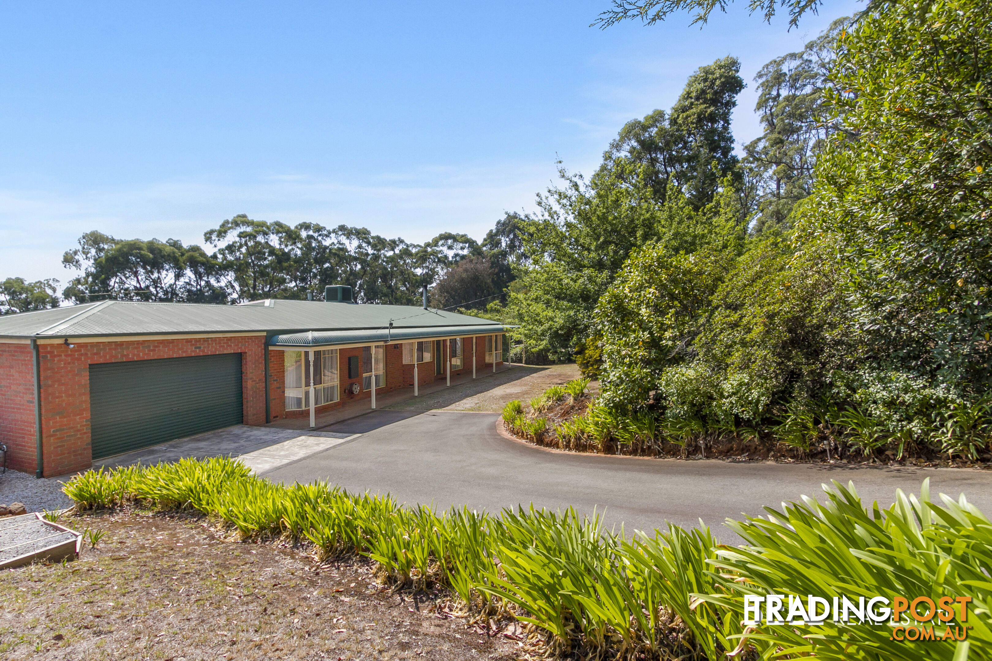 13 Old Gembrook Road EMERALD VIC 3782