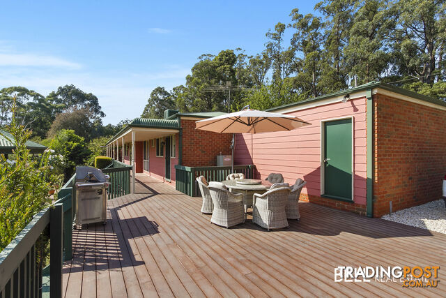 13 Old Gembrook Road EMERALD VIC 3782