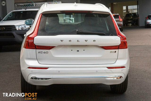 2022 Volvo XC60 Ultimate B5 Bright UZ SUV - photo 3 of 16