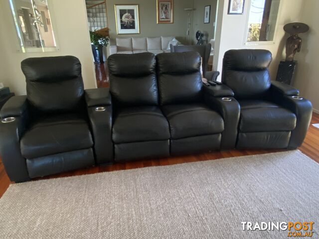 Leather recliner lounge