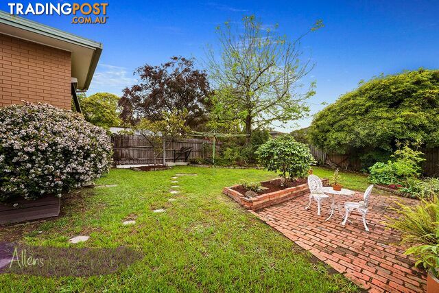 2 Bennett Street BURWOOD VIC 3125