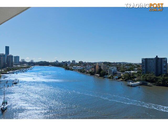 98 THORN STREET KANGAROO POINT QLD 4169