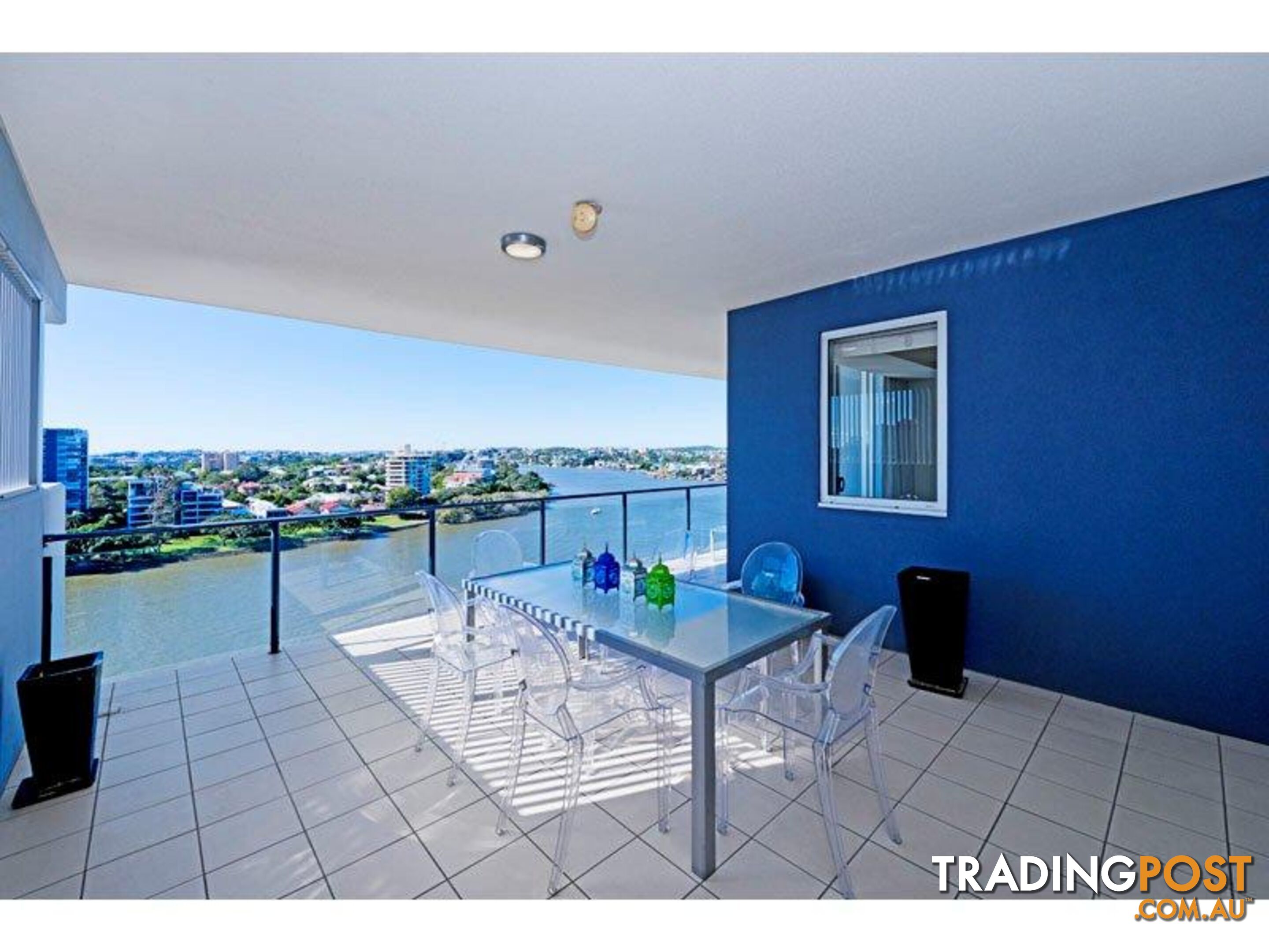 98 THORN STREET KANGAROO POINT QLD 4169