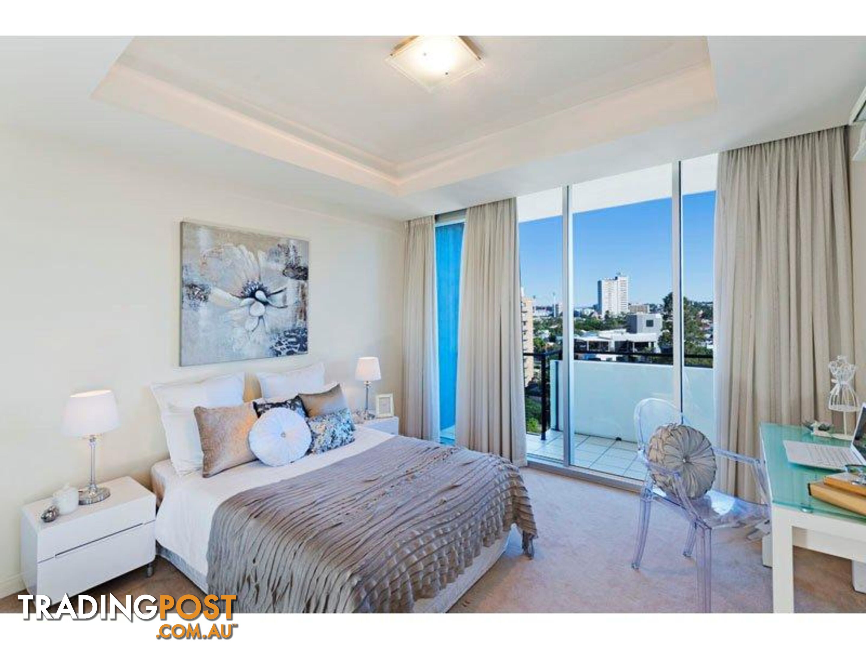 98 THORN STREET KANGAROO POINT QLD 4169