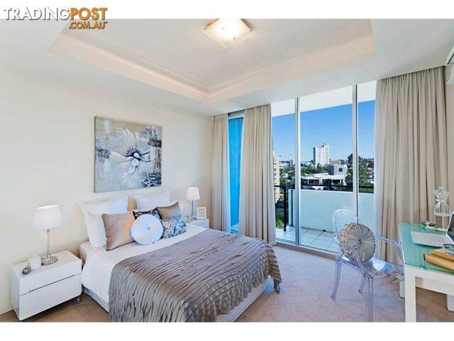 98 THORN STREET KANGAROO POINT QLD 4169