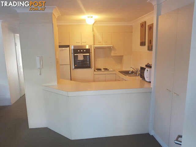 21/ 37 Bayview street RUNAWAY BAY QLD 4216